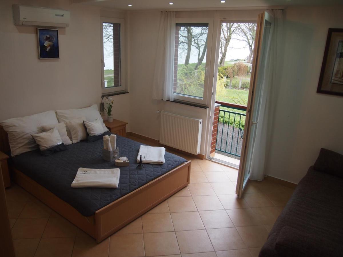 Hotel Saba-Haz Balatonboglár Zewnętrze zdjęcie