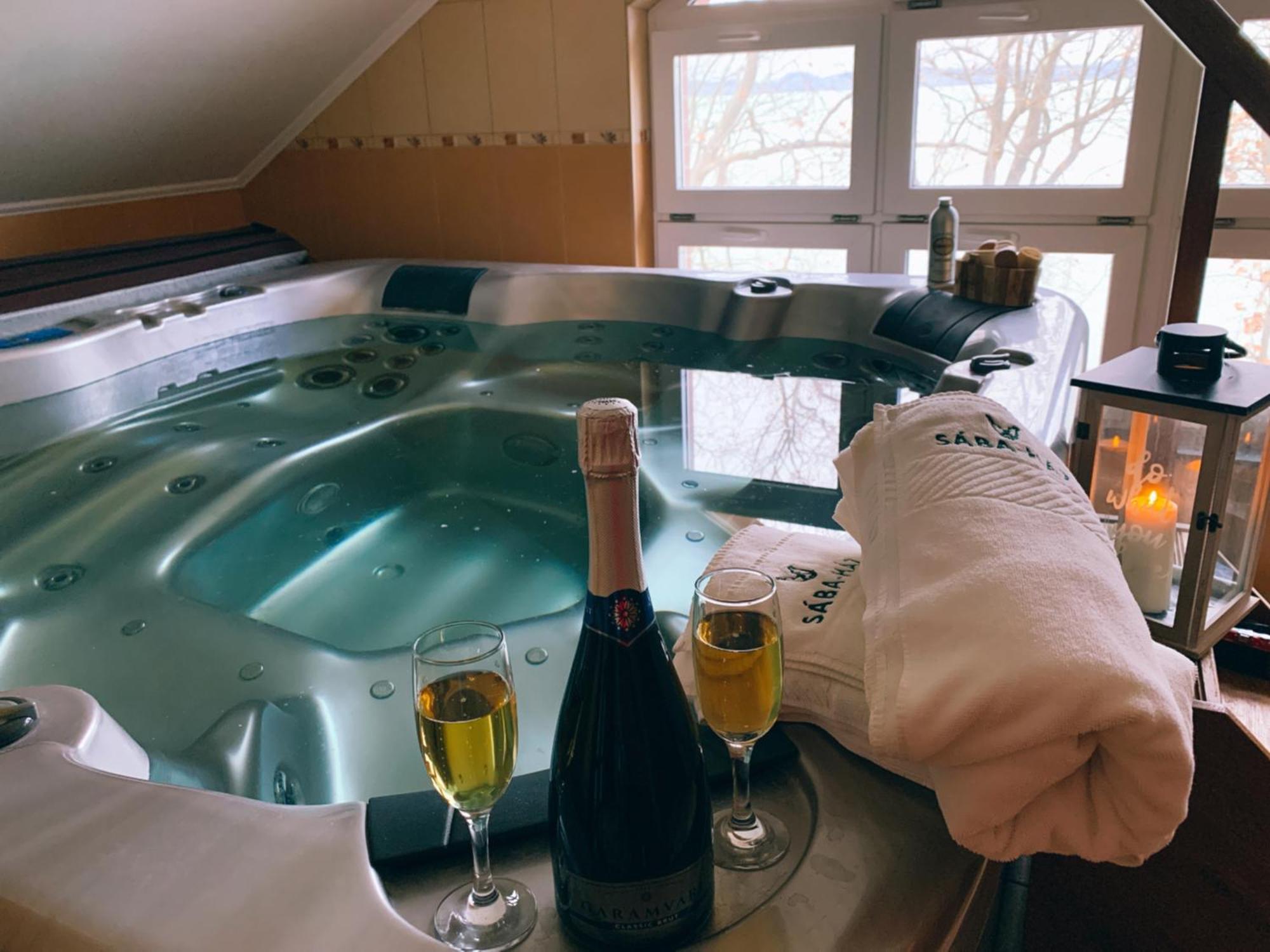 Hotel Saba-Haz Balatonboglár Zewnętrze zdjęcie