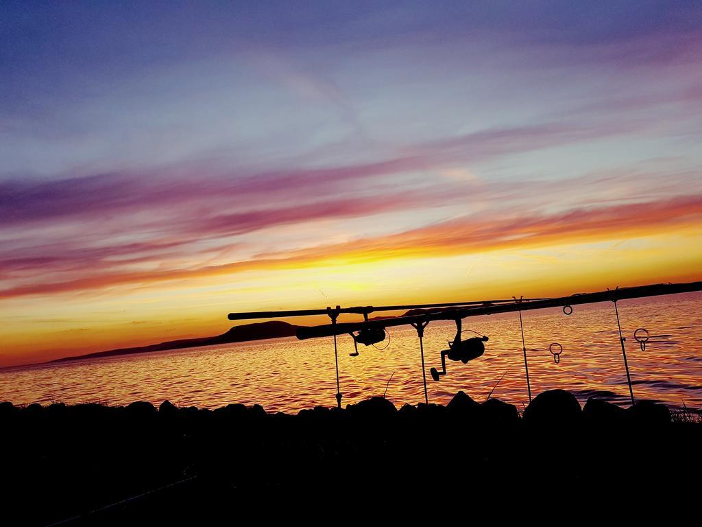 Hotel Saba-Haz Balatonboglár Zewnętrze zdjęcie